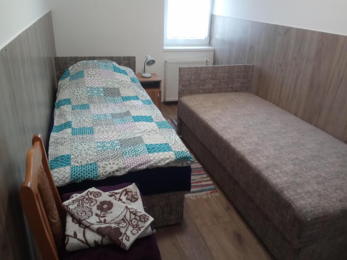 Budai Vam Apartmanhaz Hotel Pécs Buitenkant foto