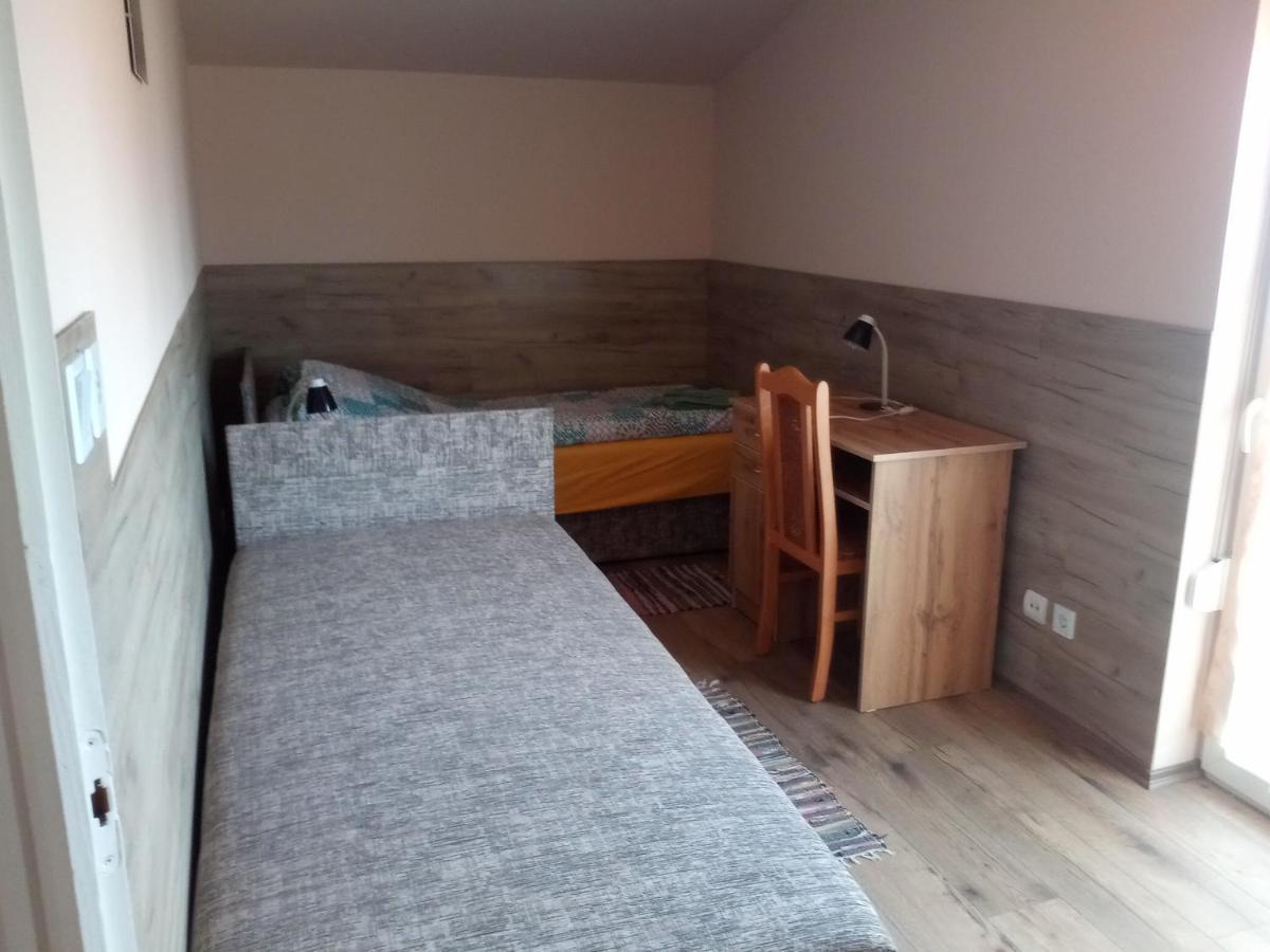 Budai Vam Apartmanhaz Hotel Pécs Buitenkant foto