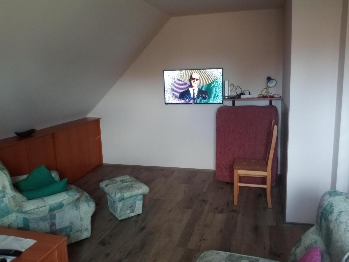 Budai Vam Apartmanhaz Hotel Pécs Buitenkant foto